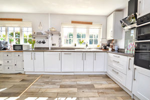 Photo 11- click for photo gallery